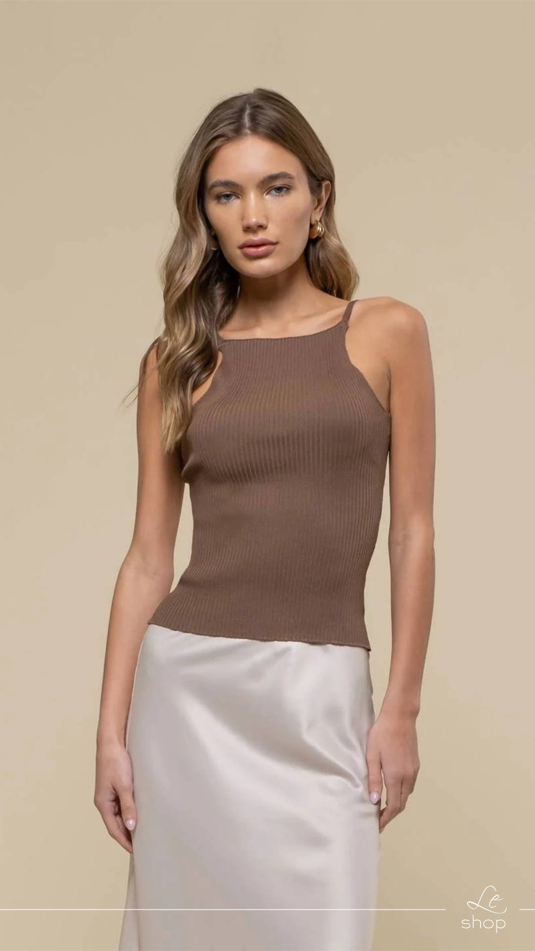 Blusa acanalada tirante Cafe LT10241