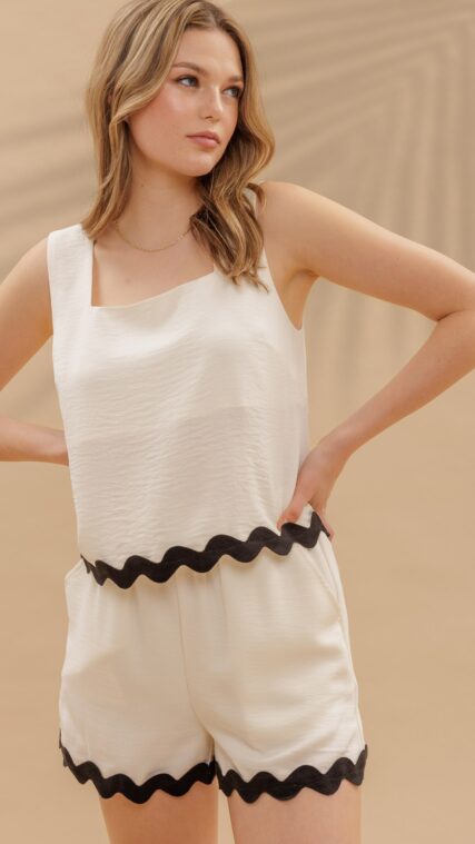 Conjunto blusa y pantalon corto Marfil LD3811