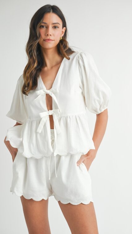 Conjunto blusa lazos y pantalon corto parras Marfil LD3916